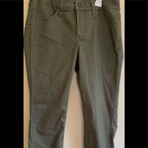 New• Lauren Conrad Green Stretch Long Skinny Leg Jean Women’s 4L